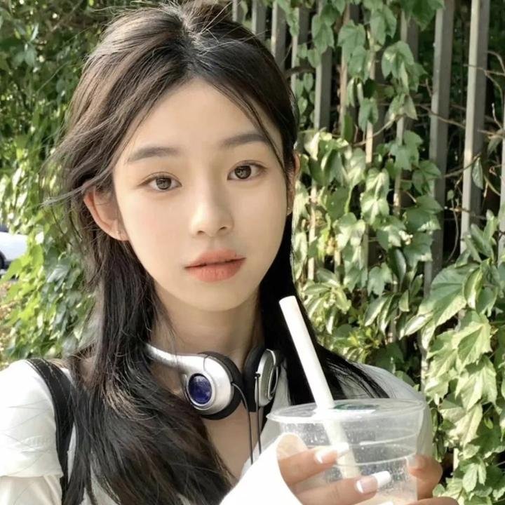 妈呀,你醒了 海报
